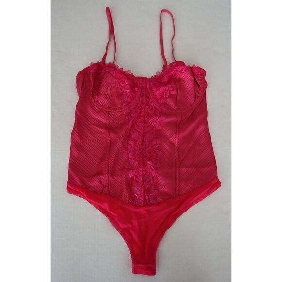 Intimately x Free People Sz Small Pink Built In Bra Corset Back Thong Bodysuit - Picture 1 of 9